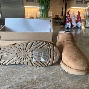 COPY BRAND NEW UGGS ULTRA MINI
